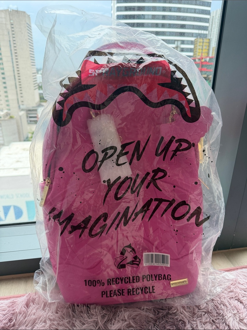 Sprayground Hot Pink Pop Shark Backpack with Mirror Keychain NWT SOLDOUT